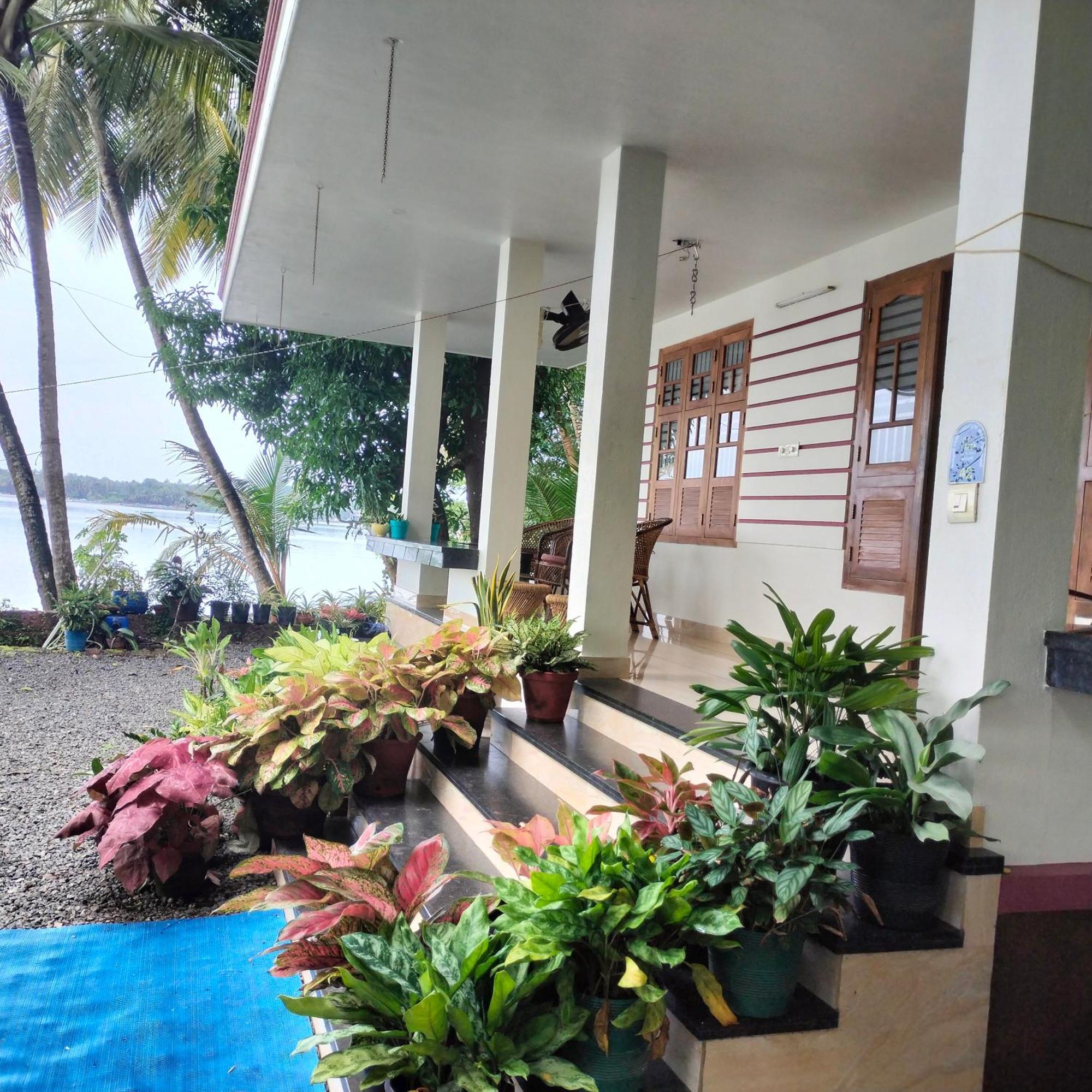 Green Island Homestay Riverside Kozhikode Ngoại thất bức ảnh